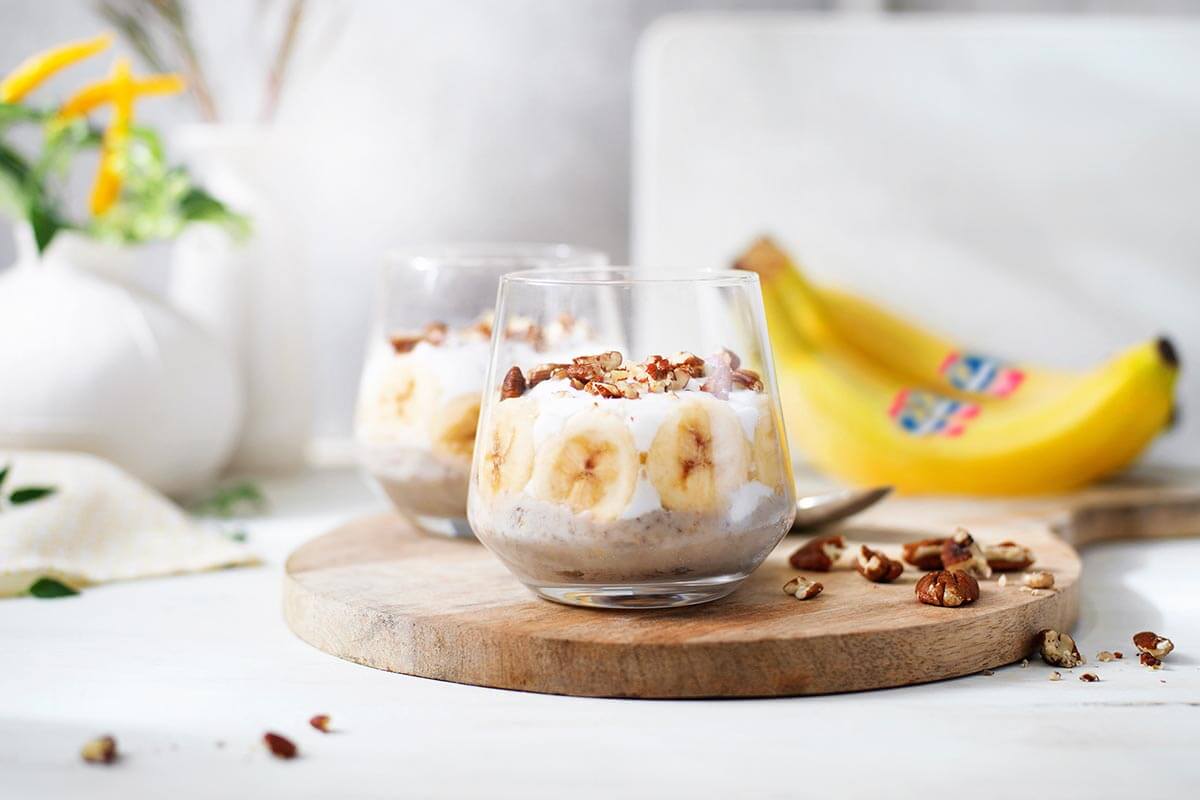 Frühstückspudding mit Bananen und Kokos