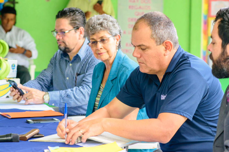 Chiquita spendet dem costaricanischen Bildungsministerium Land für Schulen