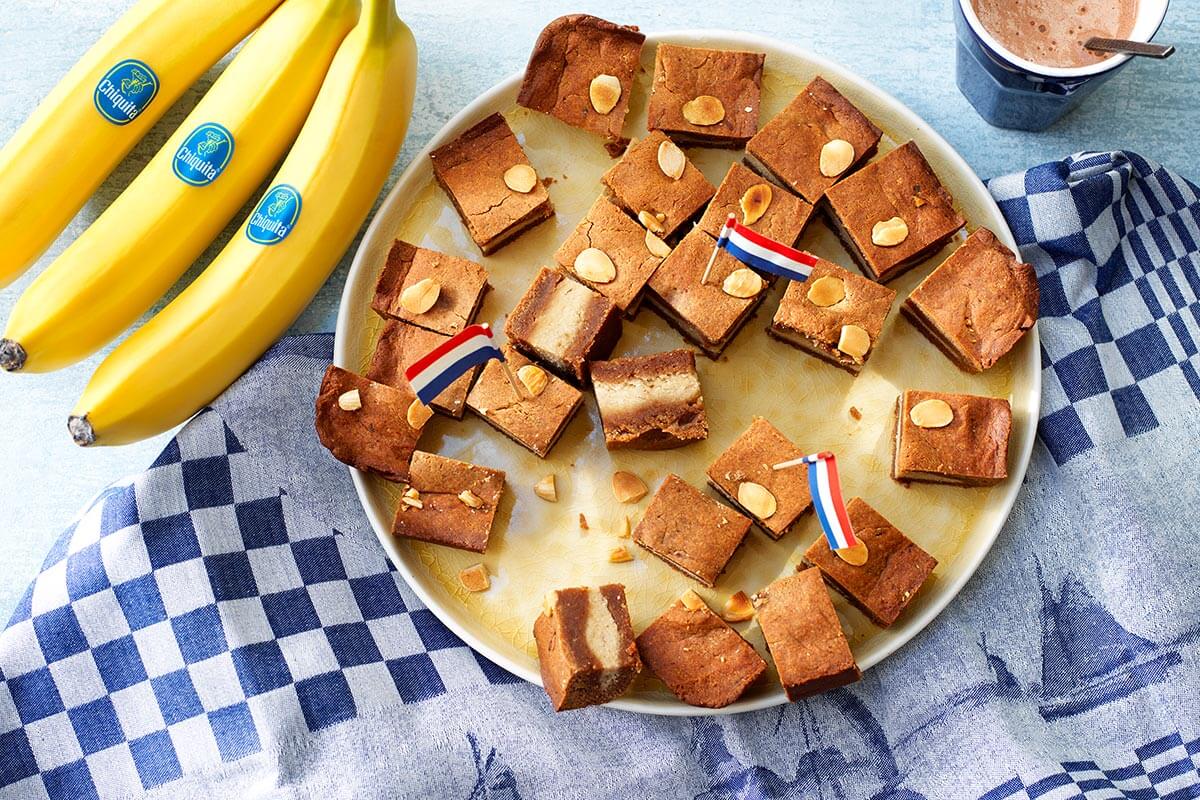 Spekulatius-Keks, gefüllt mit Chiquita Bananen und Marzipan
