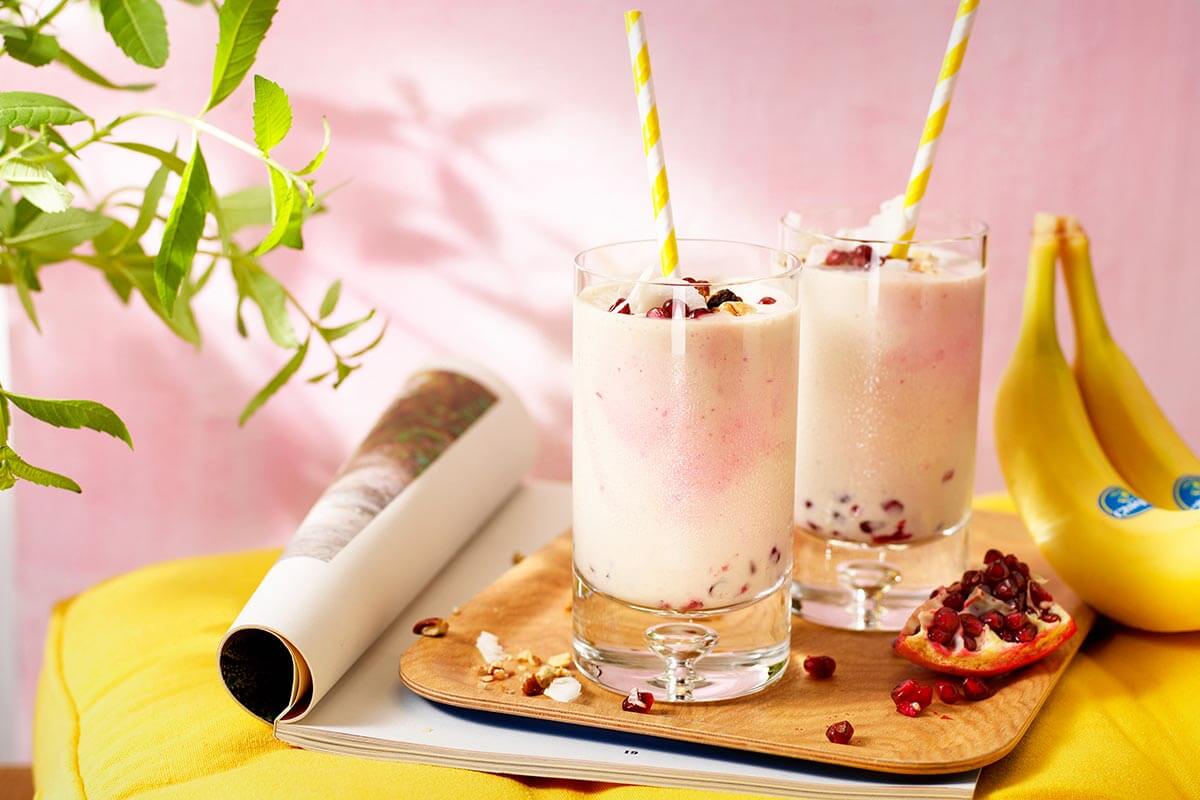 Gesunder Smoothie mit Chiquita Bananen und Granatapfel