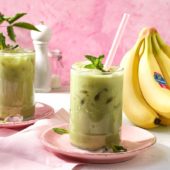 Iced-Chai-Latte mit Chiquita Bananen