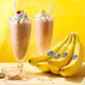 Retro-Milchshake mit Chiquita Bananen und Vanille