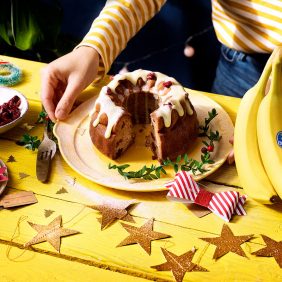 Weihnachtliches saftiges Bananenbrot von Chiquita