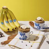 Tassenkuchen mit Chiquita Bananen und Schokochip-Cookie