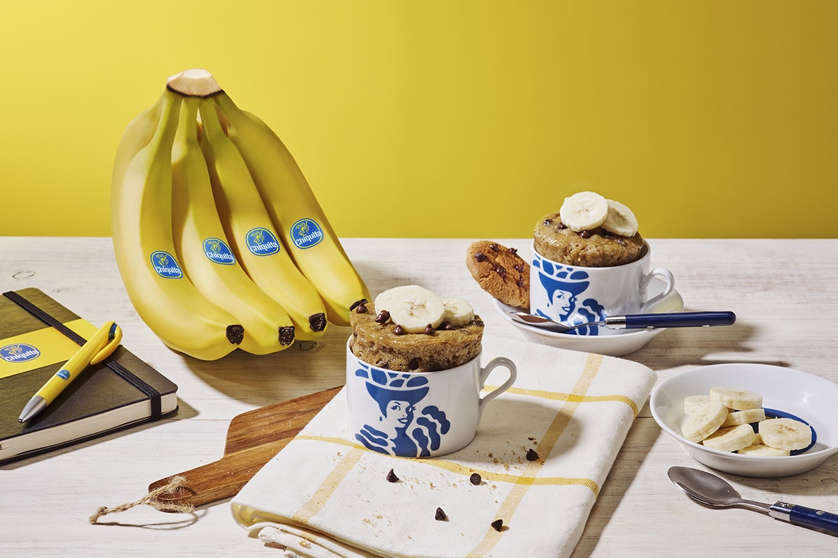 Tassenkuchen mit Chiquita Bananen und Schokochip-Cookie