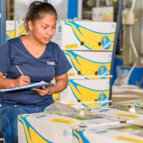Chiquita setzt seine Female-Empowerment-Mission global fort, um Frauen auf der ganzen Welt zu stärken