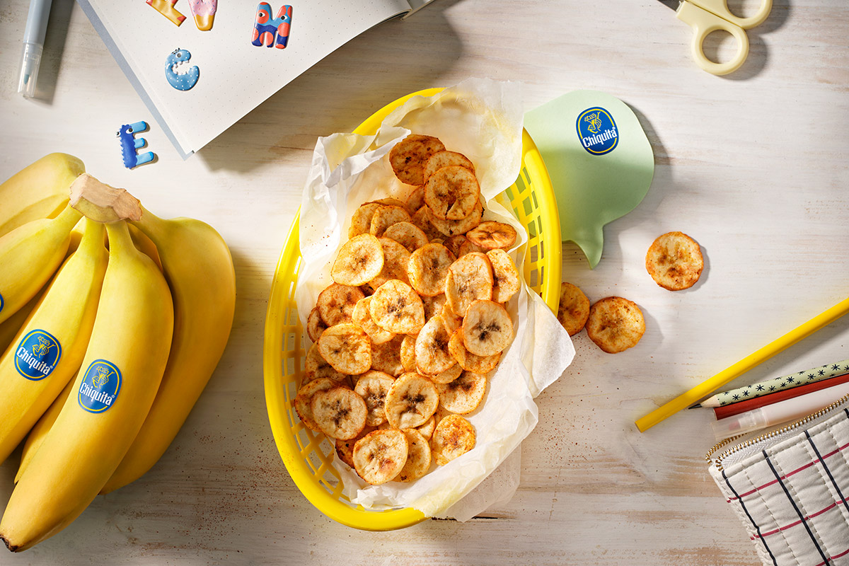 Leicht gesalzene Bananenchips für die Heißluftfritteuse