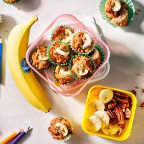 Gesunde Mini-Muffins mit Joghurt und Bananen