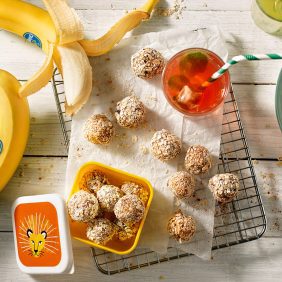 Gesunde No-Bake-Energie-Snacks mit Bananen