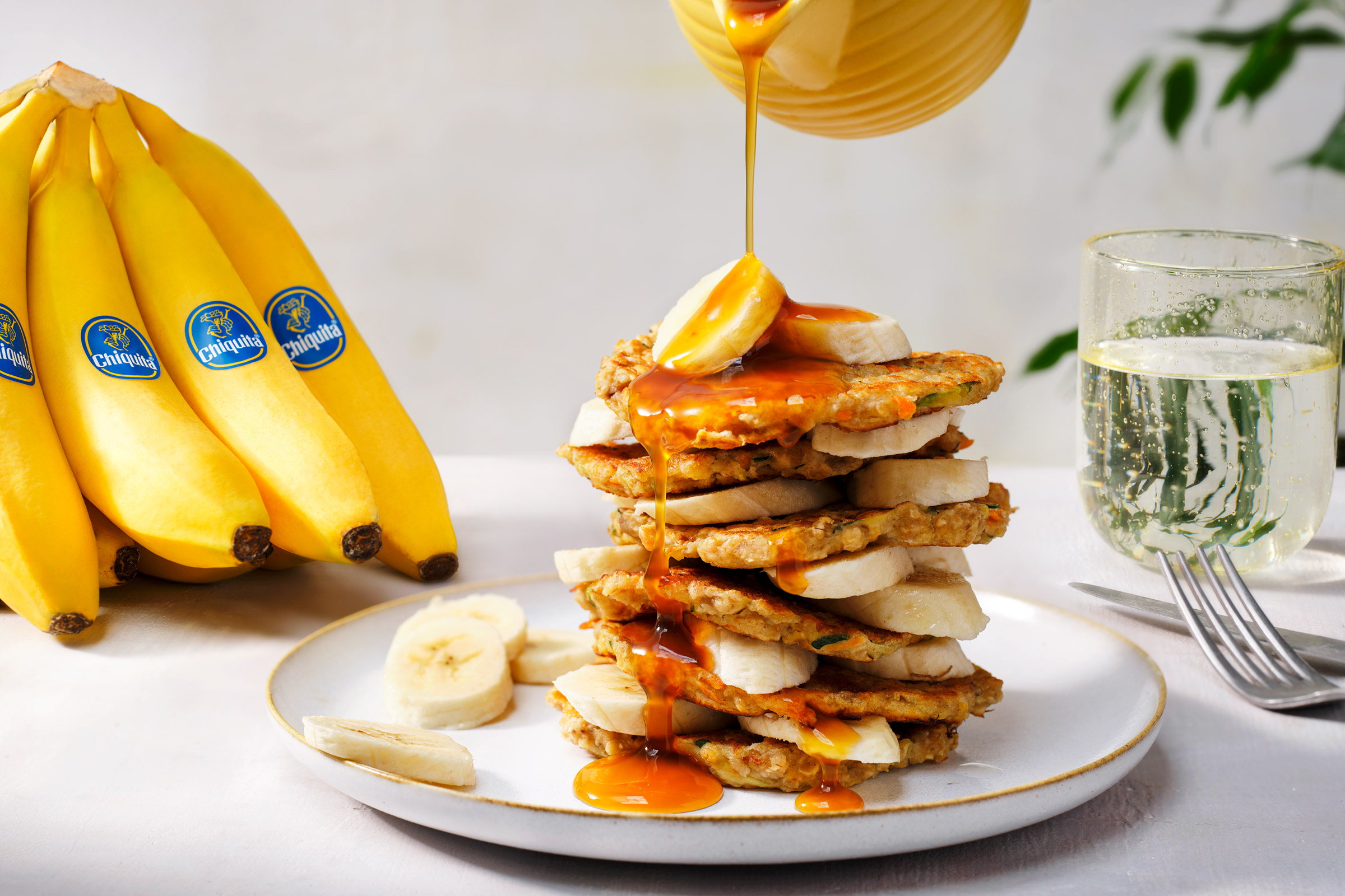 Pfannkuchen aus übrig gebliebenen Bananen, Zucchini und Karotten