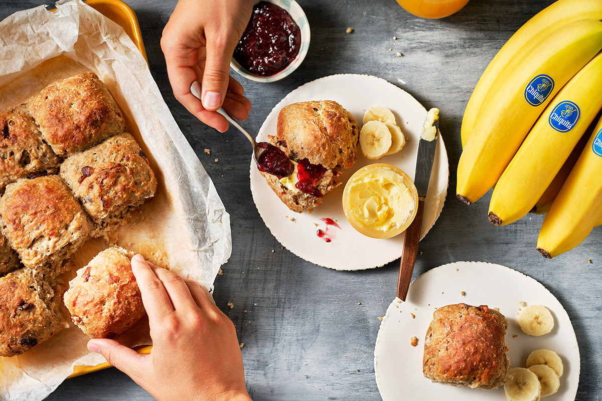 Kein Zucker, kein Kneten, eine Bowl – echtes Bananenbrot mit Datteln