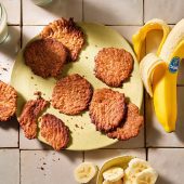 Vegane Mandelbutter-Bananen-Kokoskekse