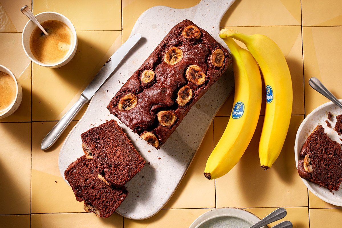 Veganes Bananenbrot mit Schokolade und Rote Bete