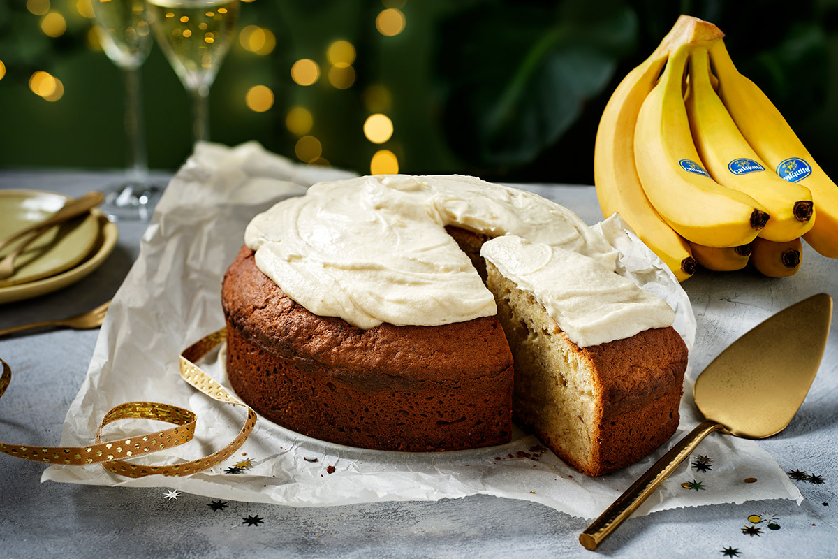 Vasilopita-Neujahrskuchen mit Bananenglasur